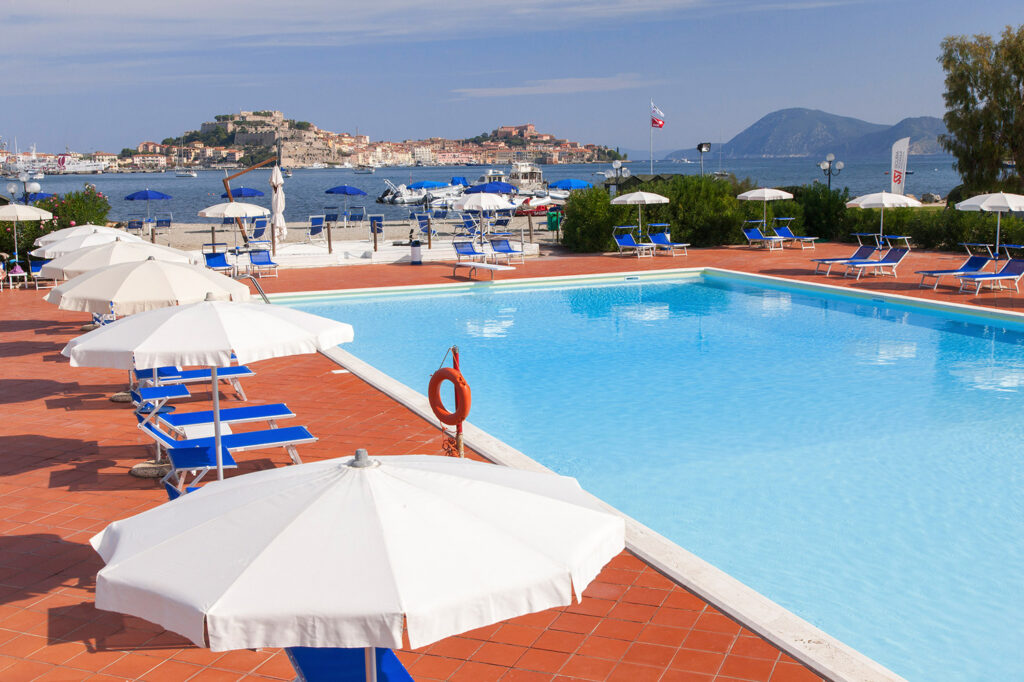 Piscina hotel Elba